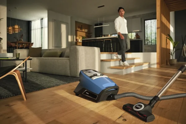 Miele Bagless Vacuum Cleaners>Blizzard CX1 TurboTeam PowerLine